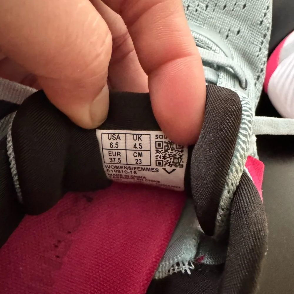 Saucony Women's Athletic Shoes in Gray and Pink - Picture 6 of 6